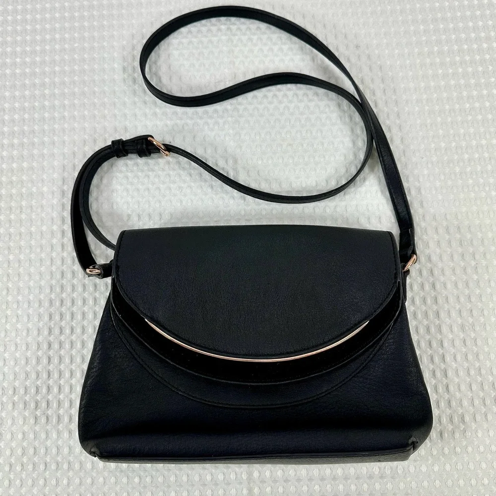 Lauren Conrad Black Faux Leather Flap Shoulder Crossbody‎ Bag Gold Accents